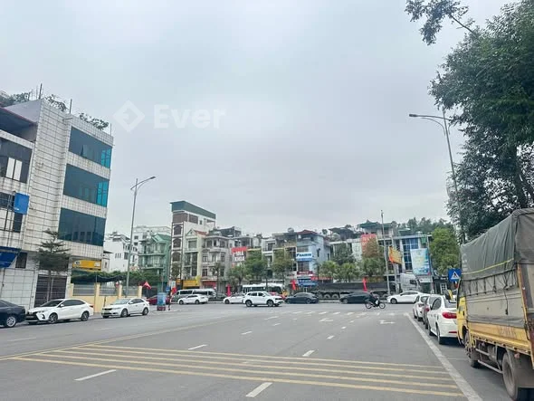 Bán đất mặt đường Phan Đăng Lưu - Trục đường lớn kinh doanh