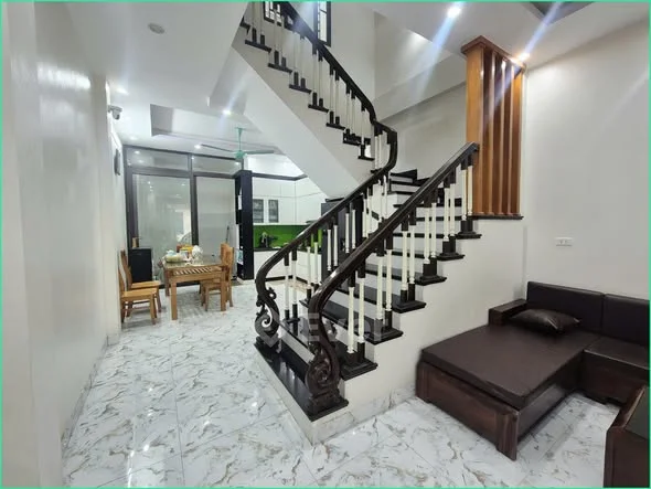 (Mã Bài T319) – NHÀ 3 TẦNG ĐẸP - HẠC THÀNH - GẦN CHỢ ĐÔNG THÀNH - 3PN - 3 TỶXX