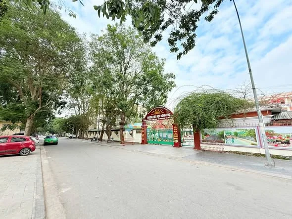 BÁN LÔ ĐẤT – GẦN CÔNG VIÊN ĐÔNG BẮC GADiện tích: 171,1m² — MT 6,5m (nở hậu)