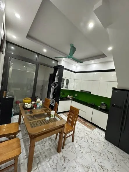 BÁN NHÀ 3 TẦNG MỚI ĐẸP . TRUNG TÂM HẠC THÀNH MỚI