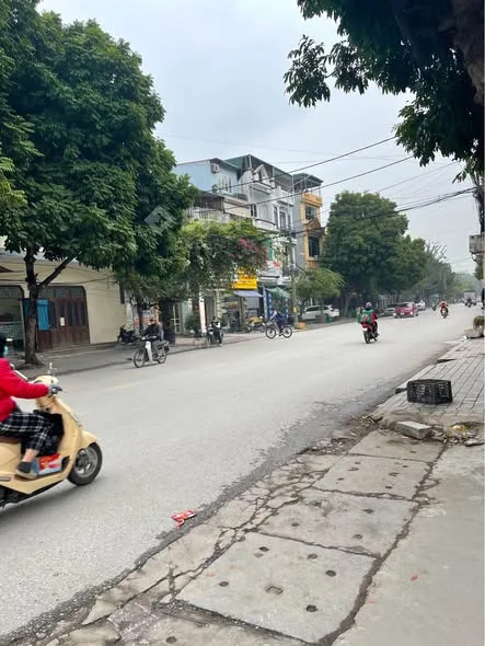 Bán nhà trục chính Hải Thượng Lãn Ông vừa ở Vừa KDDT: 80m2 rộng 4m nở hậu, hiện đang KD