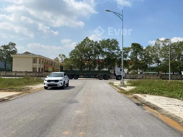 Bán lô đất MB 6177 Tào Xuyên, cạnh trường mầm non, TH, THCS, khu công nghiệp Hoàng Long