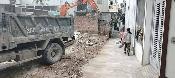 CHÍNH CHỦ BÁN LÔ ĐẤT ĐẦU VE – P. HẠC THÀNH Địa chỉ: 199 Nguyễn Tĩnh, đường ô tô thông tứ phía