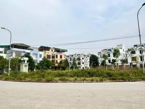 CHÍNH CHỦ GỬI BÁN LÔ ĐẤT MB 1876 – KĐT BÌNH MINH Diện tích: 80m²