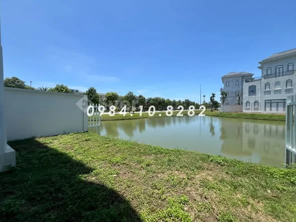 Bán gấp lỗ  biệt thự song lập Hướng Dương,  Vinhomes Star City Thanh Hóa - Thỏa thuận - 180m²