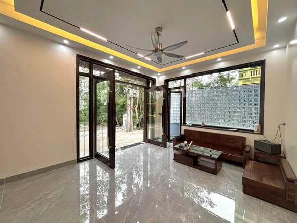 CC CẦN RA NHANH NHÀ 3 MẶT THOÁNG ĐÔNG VỆ - ĐƯỜNG SIÊU RỘNG Ô TÔ ĐỖ QUANH NHÀ - Thỏa thuận - 66m²