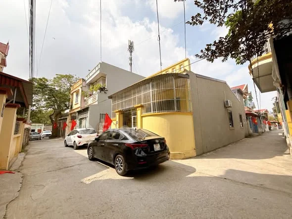 RẺ NHẤT KHU VỰC THẮNG SƠN – NHÀ ĐẦU VE, Ô TÔ TRÁNH NHAU – CHỈ 2,X TỶ!