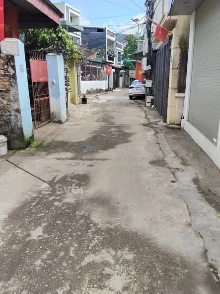 HIẾM – NHÀ 2 TẦNG GẦN TRỤC CHÍNH LÊ LAI Vị trí đẹp – khu dân cư sầm uất, tiện ở & kinh doanh