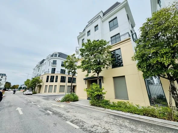 BÁN NHANH CĂN ĐẦU VE DỰ ÁN CENTREL RIVERSIDE - VINHOMES