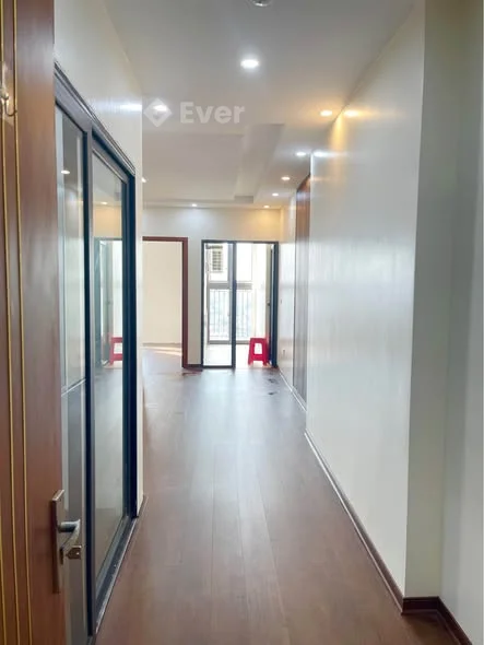 Chủ không ở đến cần bán căn chung cư 379 Vij trí: Bào ngoại đông hương - gần nhà hàng kando