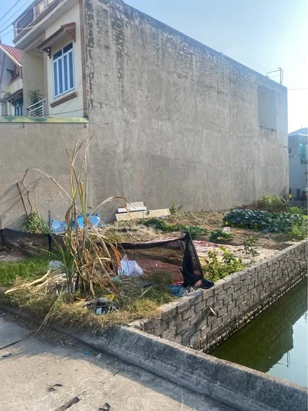 Mình bán 122m thổ cư mặt tiền 7m tại Phường Quảng Thịnh cũ nay là Quảng Phú Vị trí trục ch