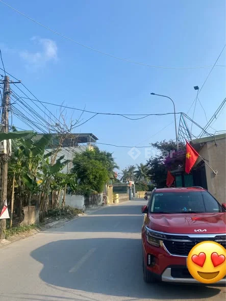 Mình bán 122m thổ cư mặt tiền 7m tại Phường Quảng Thịnh cũ nay là Quảng Phú
Vị trí trục ch