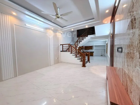 BÍNH BOONG NHÀ RỘNG – ĐƯỜNG THOÁNG – Ở RẤT THÍCH