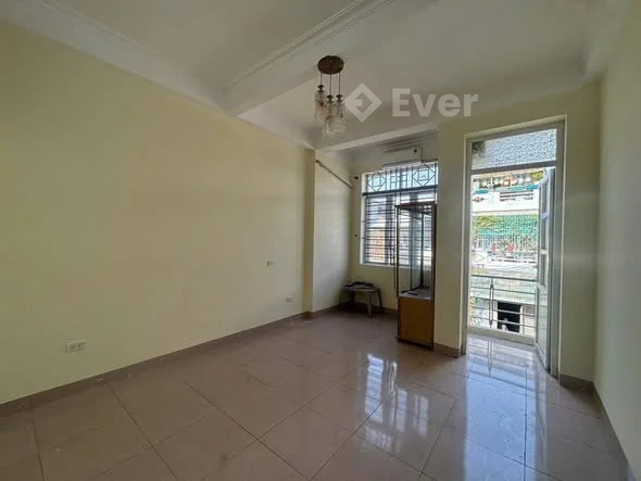 HƠN 3 TỶ SỞ HỮU NHÀ 2,5 TẦNG CỐT LỆCH – BÀ TRIỆU, ĐÔNG THỌ