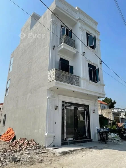 NHÀ ĐẸP ĐÓN TẾTBán nhà 3,5 tầng Khu 5 Hà Khẩu (Việt Hưng)Diện tích 60,5m2