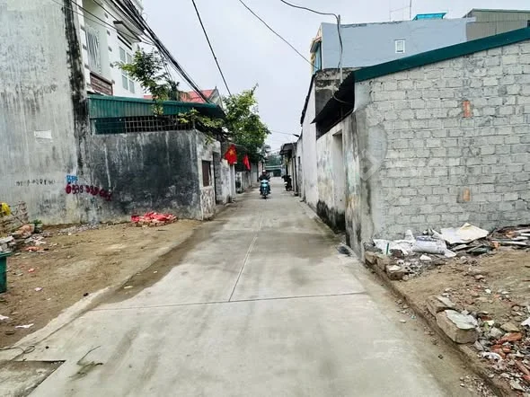 Phố 1 phường Quảng Hưng cũ nay là Quảng Phú Thành phố Thanh Hóa e có lô đất 4*18=72 m2 full thổ cư,