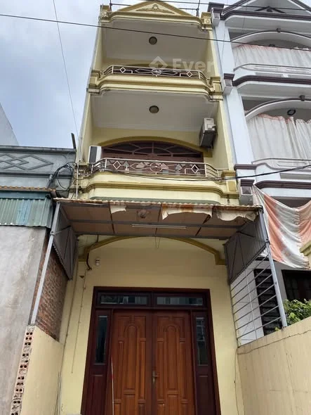 NHÀ MẶT PHỐ “ VỪA Ở - KINH DOANH”*****CHÍH CHỦ ,Bán nhà 3 tầng mặt đường Lê lợi - Yết kiêu