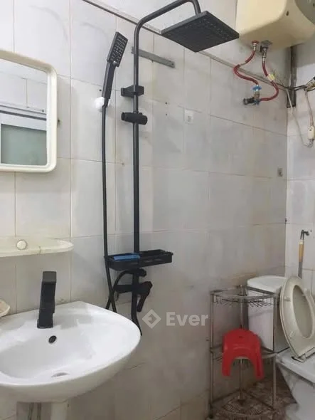 Cc cần bán căn góc tầng 3 nhà tập thể 3 tầng ngõ 12 NVC