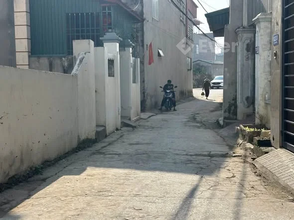 LÔ ĐẤT “CHỌN MẶT GỬI VÀNG” – PHỐ THÀNH YÊN, QUẢNG PHÚ Không phải lô nào cũng gần hồ – sát trường –