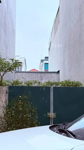 Chủ gửi bán lô đất đẹp giữa trung tâm thành phố cạnh nhà hát Nhân dân . - 9 tỷ - 95m²