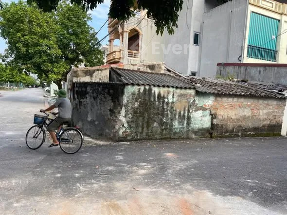 HÀNG HÓT – SIÊU PHẨM 2 MẶT TIỀN TRUNG TÂM TP THANH HOÁ Đường Nguyễn Hữu Liêu – P. Hạc Thành Gần ch