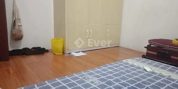 Cho thuê cc C3 Quang Trung, sát chợ Quang Trung. 2 pn, 1 vs, nội thất gồm: điều hòa, nóng lạnh