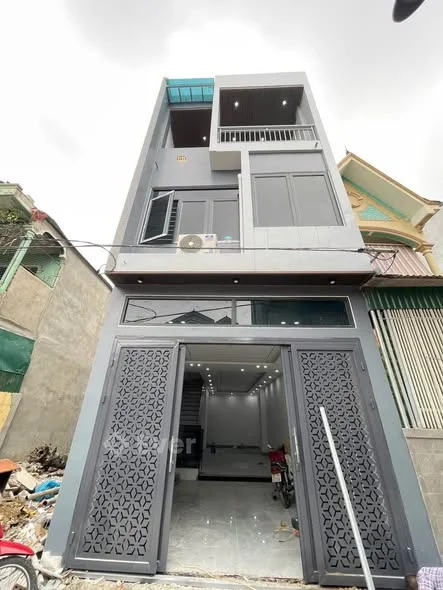 NHÀ 3 TẦNG HÀ HUY TẬP MỚI ĐẸP CẦN BÁN- Dt : 62.7m2 - Hướng : Tây nam- Đường : 5m thông thoáng