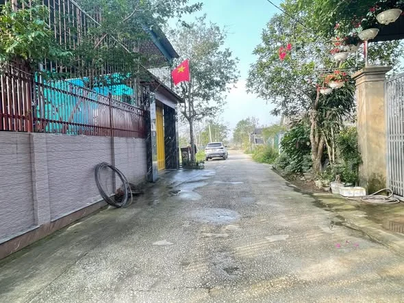 Bán lô đất ngõ đường Nguyễn Văn Ngợi Kim chi - Nghi ân.Dt: 127,3m2 Hướng Tây bắc