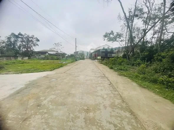 Bán đất 2mặt đường tại Thái Thọ - Nghi Thái- p Vinh Lộc Diện tích: 86,1m2 ( 4,5 x 18,88 )