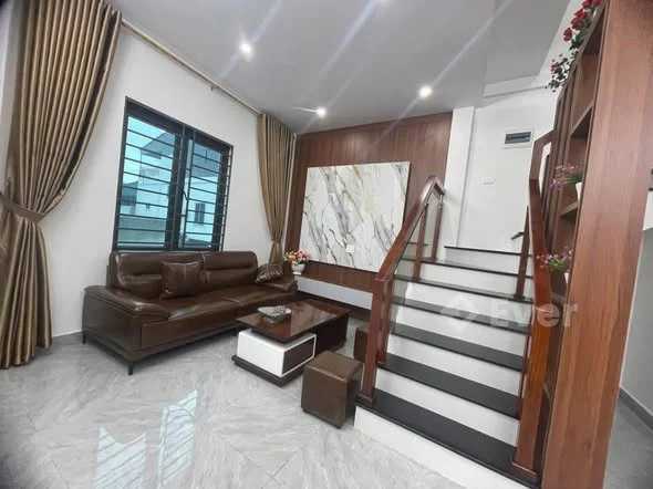 Bán nhà 2tầng xóm 7 Nghi Kim , phường Vinh Hưng Công năng: 2phòng ngủ 2nhà wc