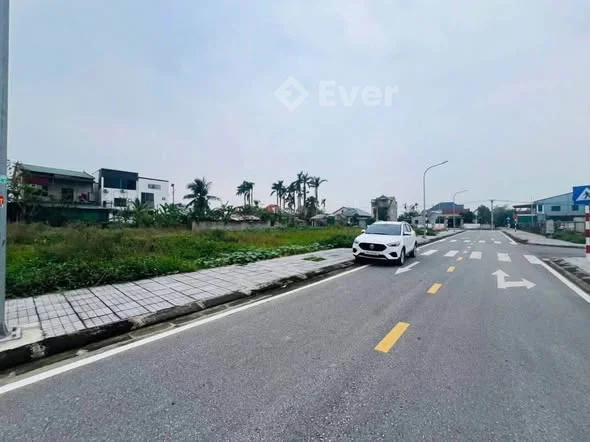 Chủ cần bán lô đất góc 2 mặt tiền Hưng Đông trước Tết