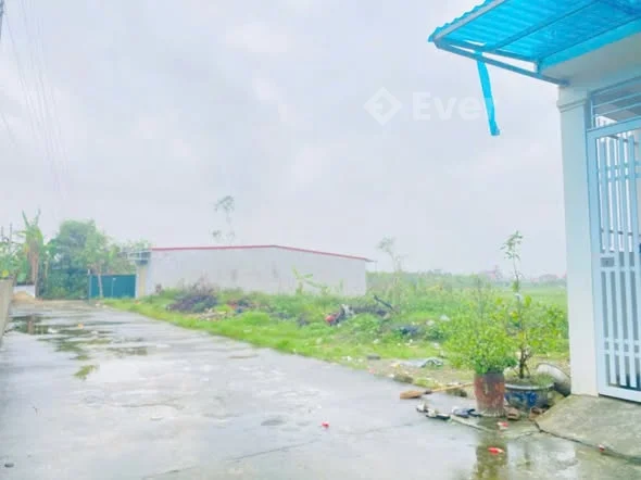 Bán đất Nghi Phú- Lối 2 đường Nguyễn Văn TốDiện tích: 89.9m2Đường: 5m