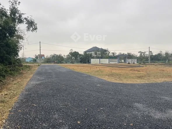 . Bán đất khối Thái Phúc - nghi thái - p vinh Lộc.Diện Tích 78,1m2(4,85*16,11).