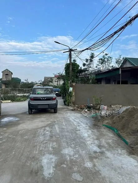 Đất Hưng Lộc .Ngõ Trần thánh Tông . Đường 2 xe tránh nhau, QH thông