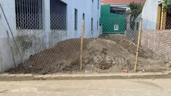 LÔ ĐẤT HIẾM – NGÕ NGUYỄN VIẾT XUÂN THÔNG PHAN CÔNG TÍCH