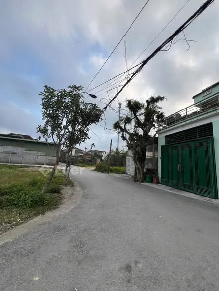 Chính chủ gửi bán lô góc 3 mặt tiền – xóm 12 Nghi Phú Diện tích: 170,2m² Giá: 8 tỷ