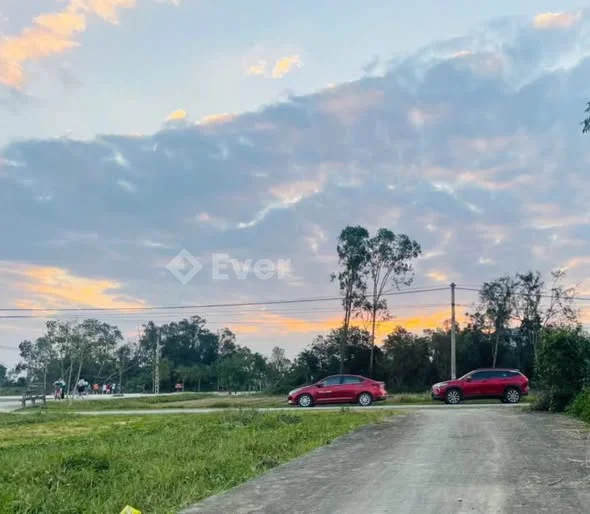 - Đất thái thọ phường vinh lộc- Diện tích : 93m2 - Đất ở 100%- Hướng : chính đông