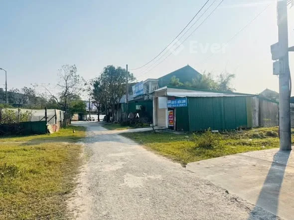 ĐẤT ĐẤU GIÁ YÊN KHANG. HƯNG ĐÔNGVÀI BƯỚC CHÂN RA ĐƯỜNG NGUYỄN CHÍ THANH