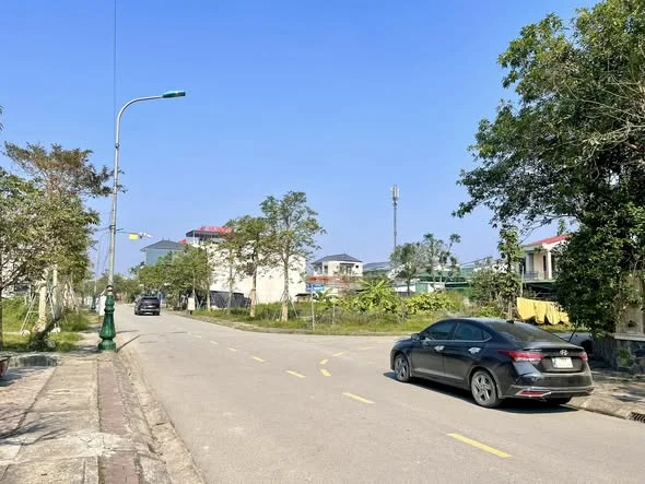 BÁN ĐẤT KINH DOANH MẶT ĐƯỜNG LÊ QUÝ ĐÔN- Vị trí: TDP8, Trần Phú - P.Thành Sen- Hà Tĩnh