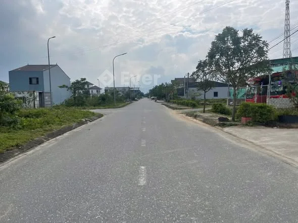 • Bán Đất QH Bắc Thượng Thạch Đài• Đối Diện Bến Xe Mới