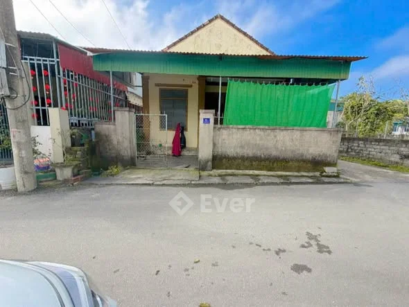 Chính chủ gửi ba.n nhà 1 tầng hai mặt tiền Thạch trung Diện tích 8*21,3 2 mặt tiền