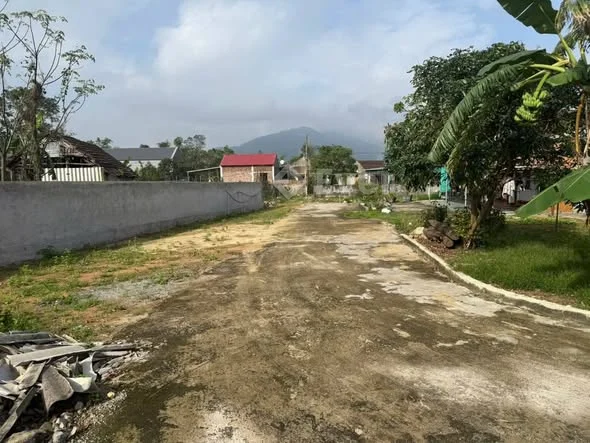 ĐẤT THÔN TÂN THẮNG - KỲ TÂN GIÁ RẺ Giá 1 tỷ 0xx- diện tích 15m × 31m