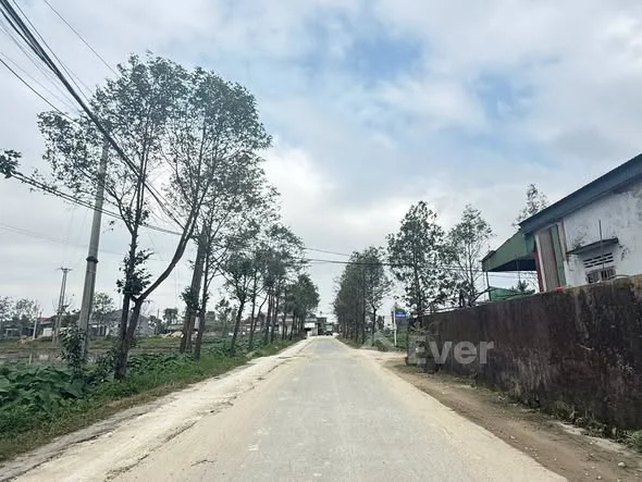 ĐẤT MẶT ĐƯỜNG PHAN HUY CHÚ, TDP 9_TT THẠCH HÀ.Diện tích: 175 m2 ( 7x25 )