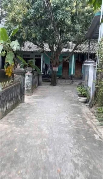 B;án lô đất kiệt Lê Lợi, gần trường học cấp 2,3…gần chợ , bệnh viện... trung tâm Đông Hà