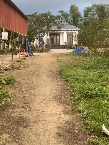 B.án Đ.ất Kiệt Đường Thạch Hãn Phường Đông Lễ.Diện tích : 7,15x29m.Nở hậu 11,5m