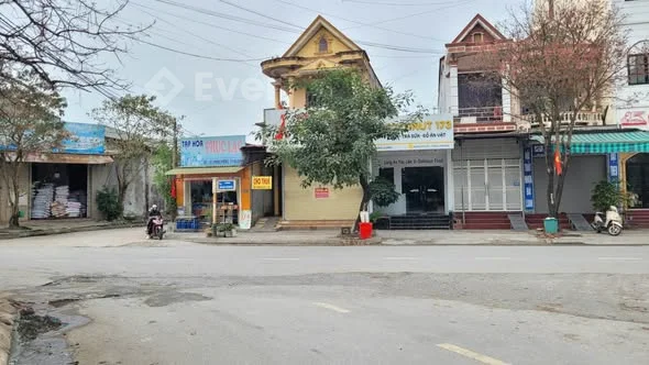 MẶT TIỀN KINH DOANH ĐẮC ĐỊA ĐƯỜNG HÙNG VƯƠNG + H;óng ch;ốt mặt ti;ền đường Hùng Vương