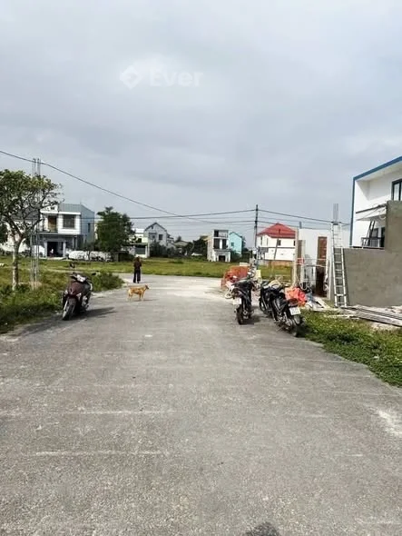 Lộc Ninh.Mặt Tiền Nguyễn Hiến Lê.đường nhựa 15m DT : 5 x 20mgiá :1 tỷ 3xx