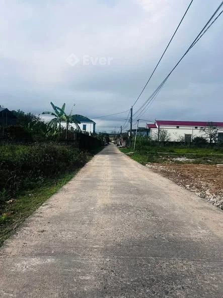 Chính chủ cần bán lô đất gần nhà VH Thôn Thuận Vinh- P.Đồng Sơn trục chính thông ra đường HCM c