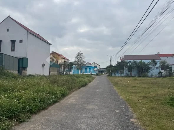 HÀNG HIẾM! ĐẤT BIỆT THỰ 2 MẶT TIỀN LỘC NINH – GẦN SÂN BAY – 2,5XX TỶ - Thỏa thuận - 197.8m²