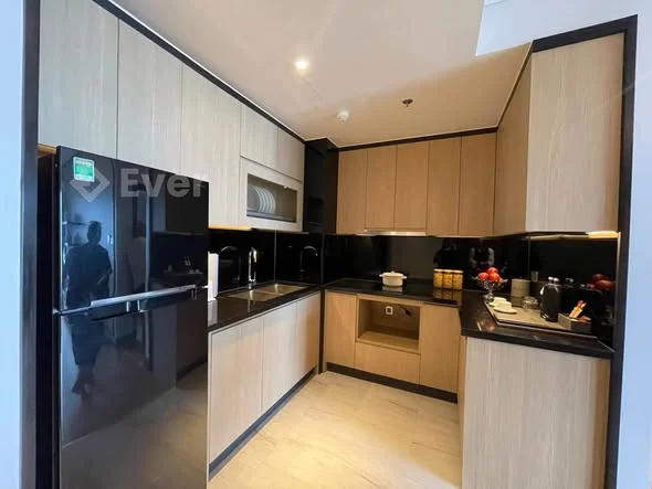 Cần bán căn hộ Soleil Đà Nẵng, loại 1 phòng ngủ, diện tích 60m². Giá bán: 5,8 tỷ.